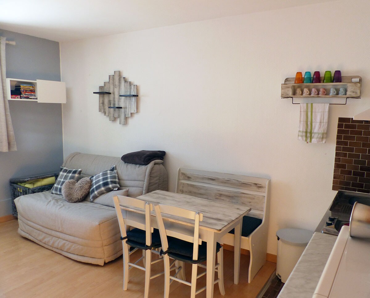 Top Airbnb: Studio - The Saint Martin Stone in Arette