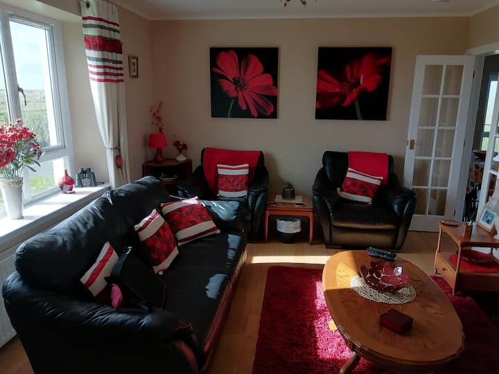 Grianan Cottage - North Uist