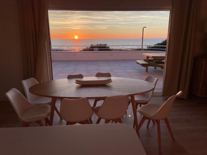 Sea-facing villa with terrace