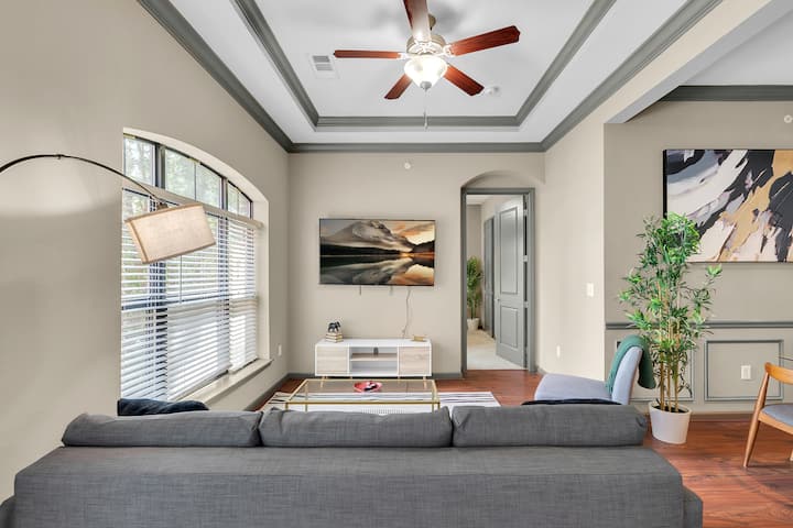 Cozy 2br Near Bok Center-gym, Pool, Pet Frndly - Tulsa, OK