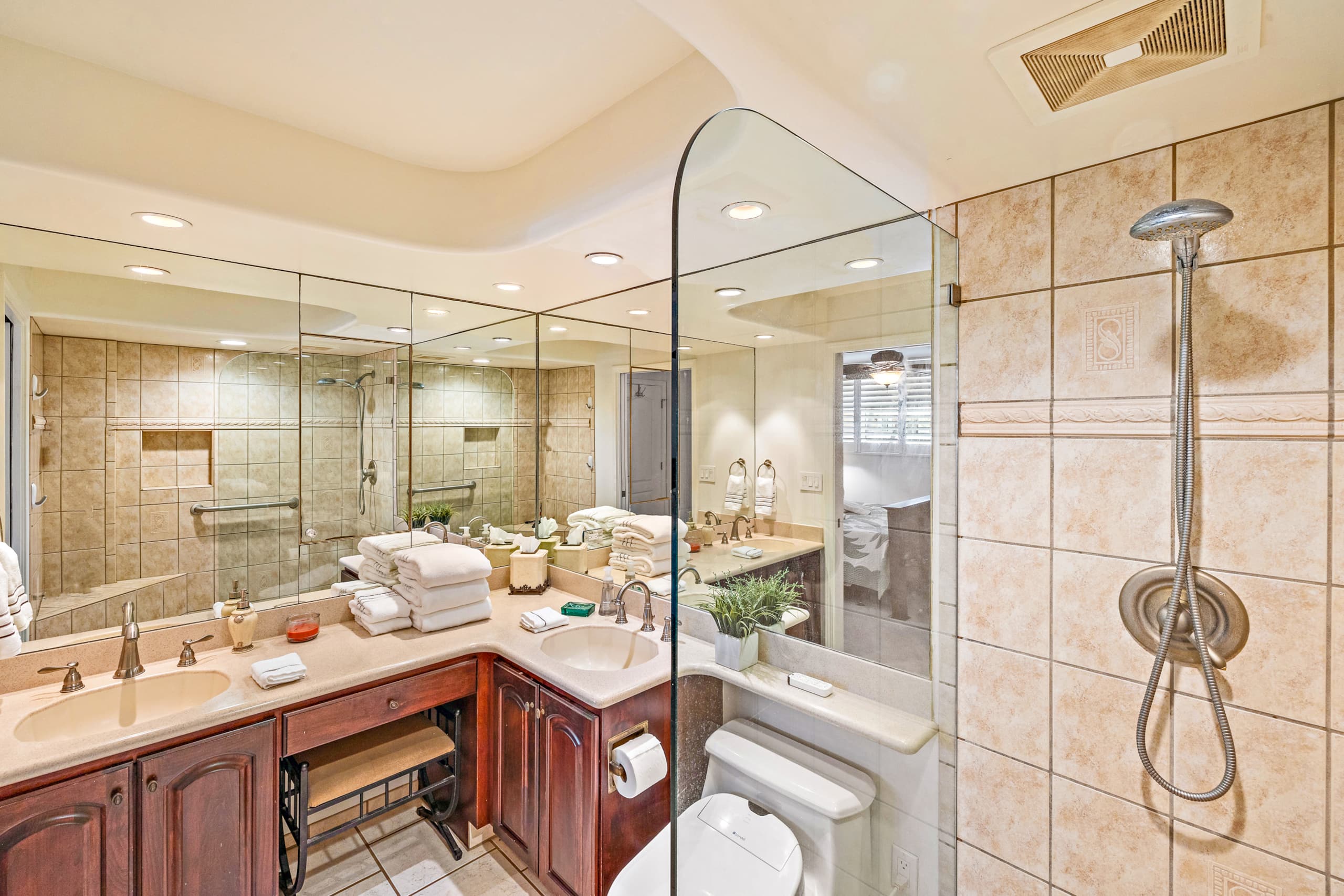 Condo in Wailuku · ★4.86 · 3 bedrooms · 3 beds · 2 baths - Image 22