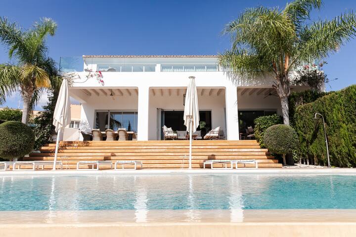 The Secret Mansion near Palma gallery image 2