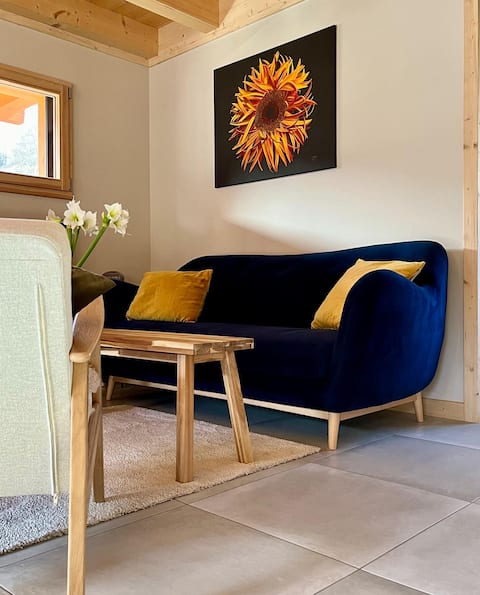 Top Airbnb: Cosy modern alpine chalet with stunning views in Bernex