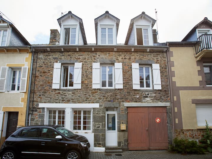 Jolie Petite Maison De Pêcheur - Binic