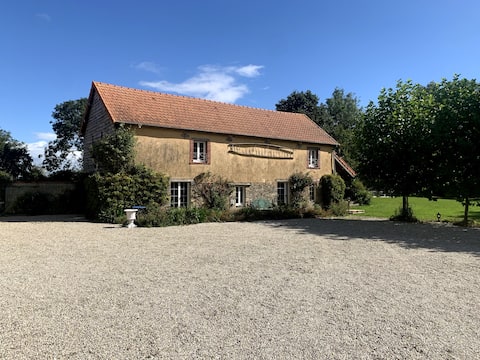 Charming refurbished house Pool & jacuzzi