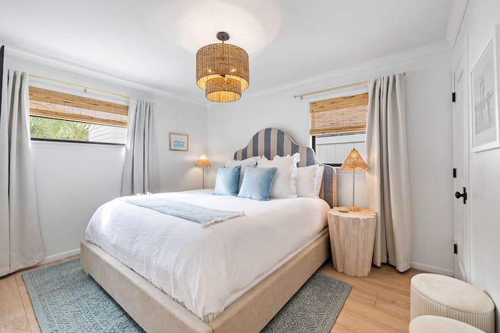 Chumba cha kulala 1 na Kitanda cha Kifalme