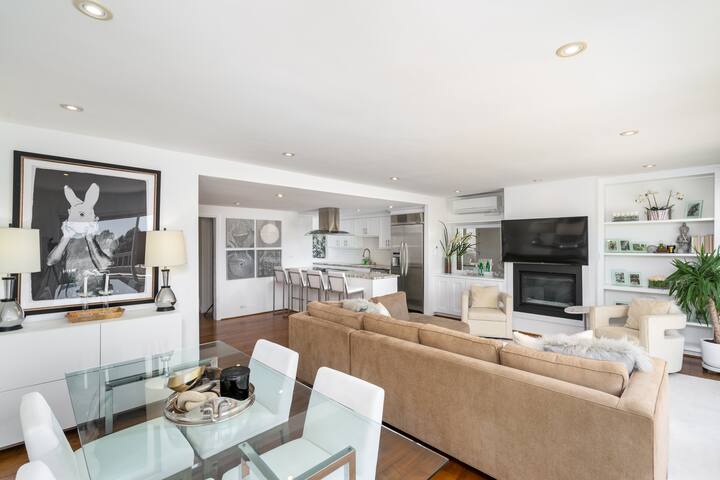 Malibu Central to Everything with Air Conditioning gallery image 2