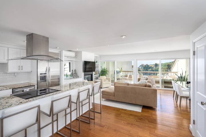 Malibu Central to Everything with Air Conditioning gallery image 4