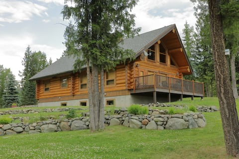 Spacious 3 bed 3 bath Log Cabin Home