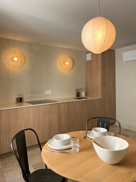 Annonce Airbnb populaire: Le Nid – Village House à Villeneuve Lès Avignon