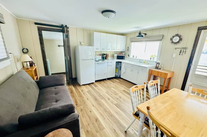 Cozy Lakefront Cabin - Great Loomis Area Base Camp - Wannacut Lake, Oroville
