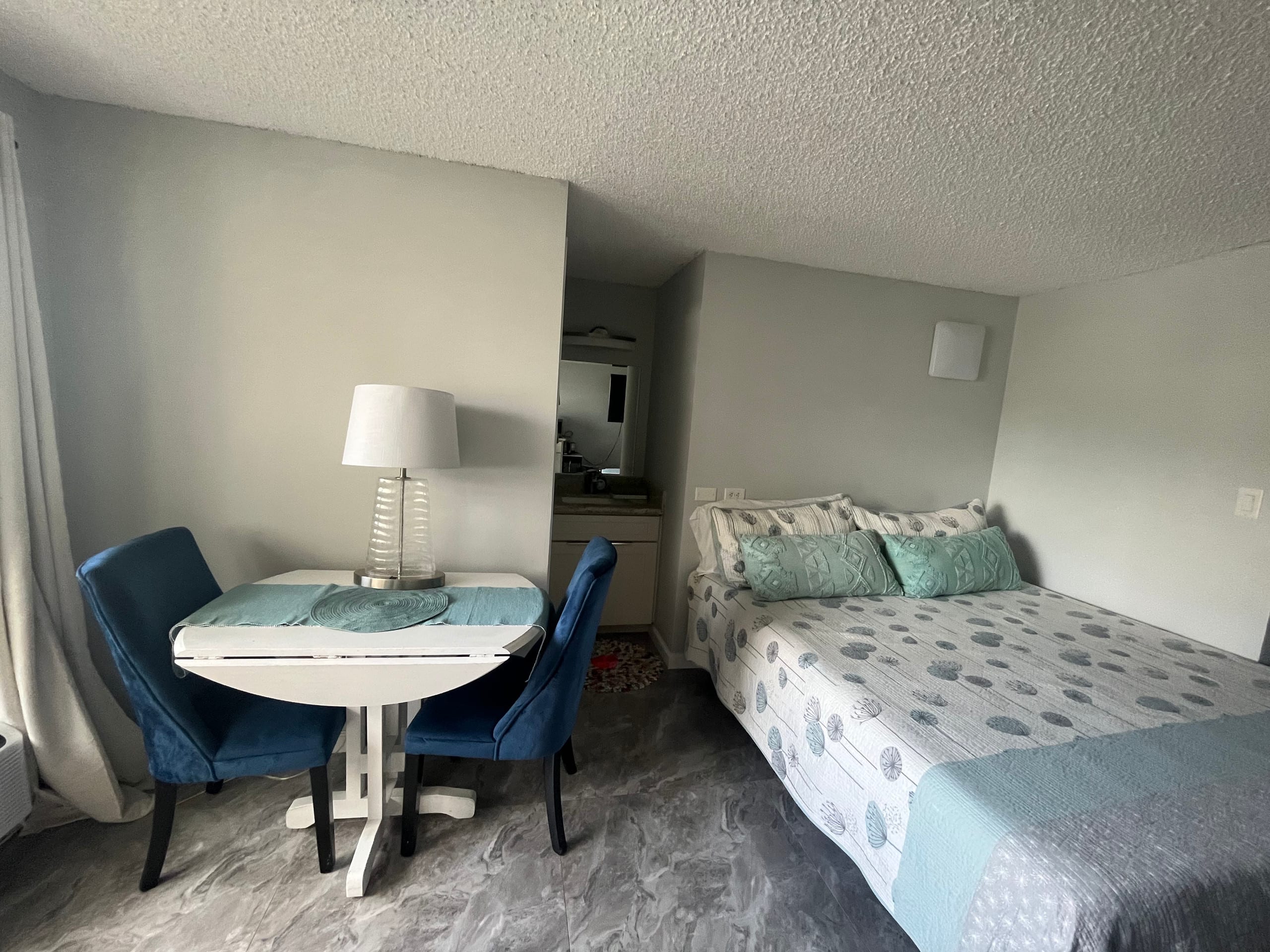 Cute Studio-3 mins from beach! - Image 1
