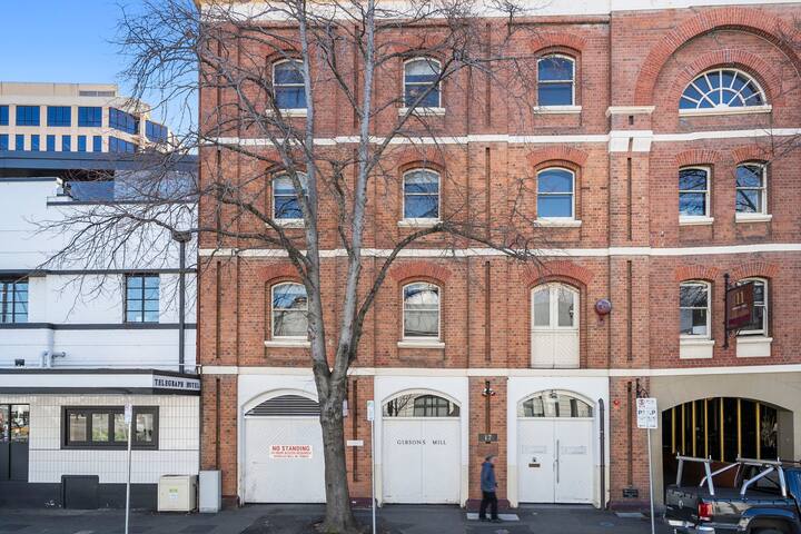 Gibson’s Mill Penthouse with private balcony – 301 gallery image 2