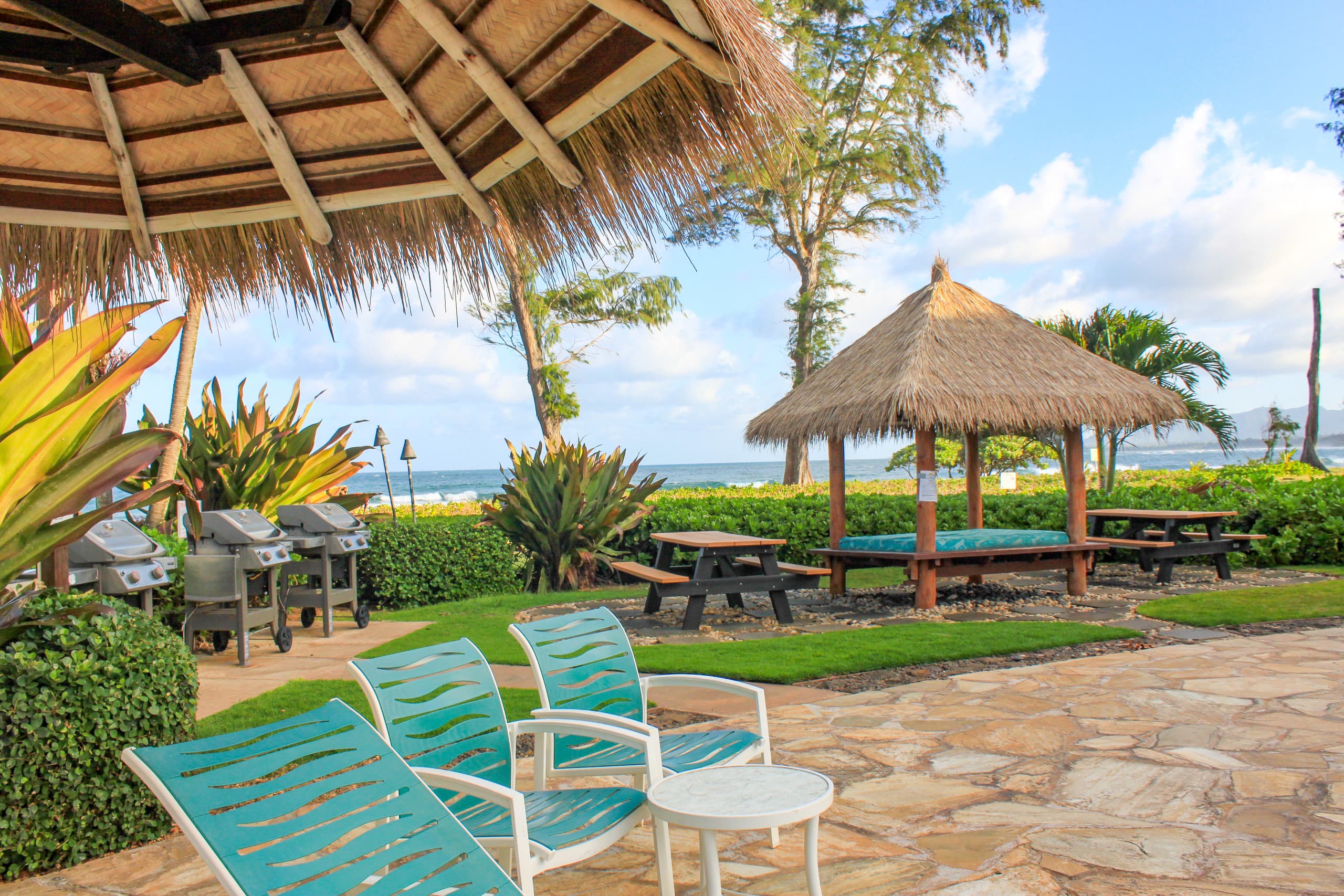 A/C Studio- Ocean,Hot-tub,Pool, Bar Footsteps Away - Photo 11