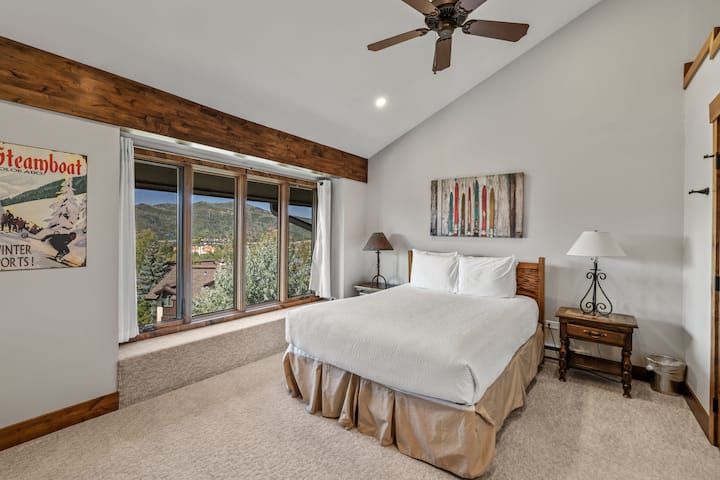 Krásny výhľad zo spálne pre hostí