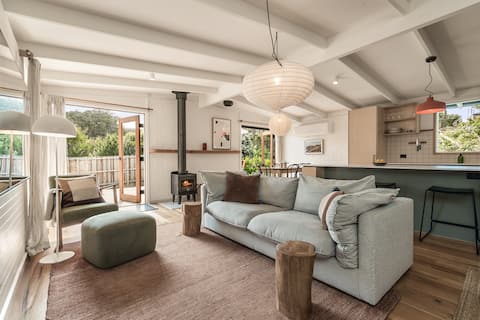 Popular Airbnb listing: Blairgowrie Beach House - 300m to Bridgewater bay in Blairgowrie
