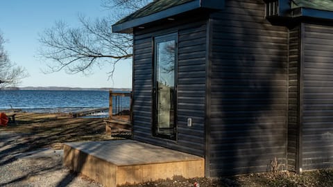 Harwood 2-Bedroom Water Front Cottage (#03)