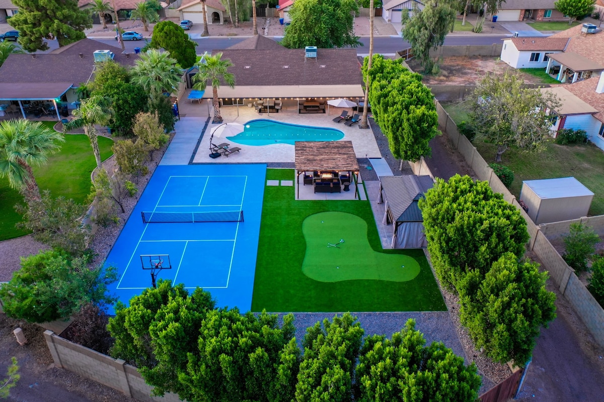 Backyard Paradise in Chandler : 2101 West El Prado Road Chandler