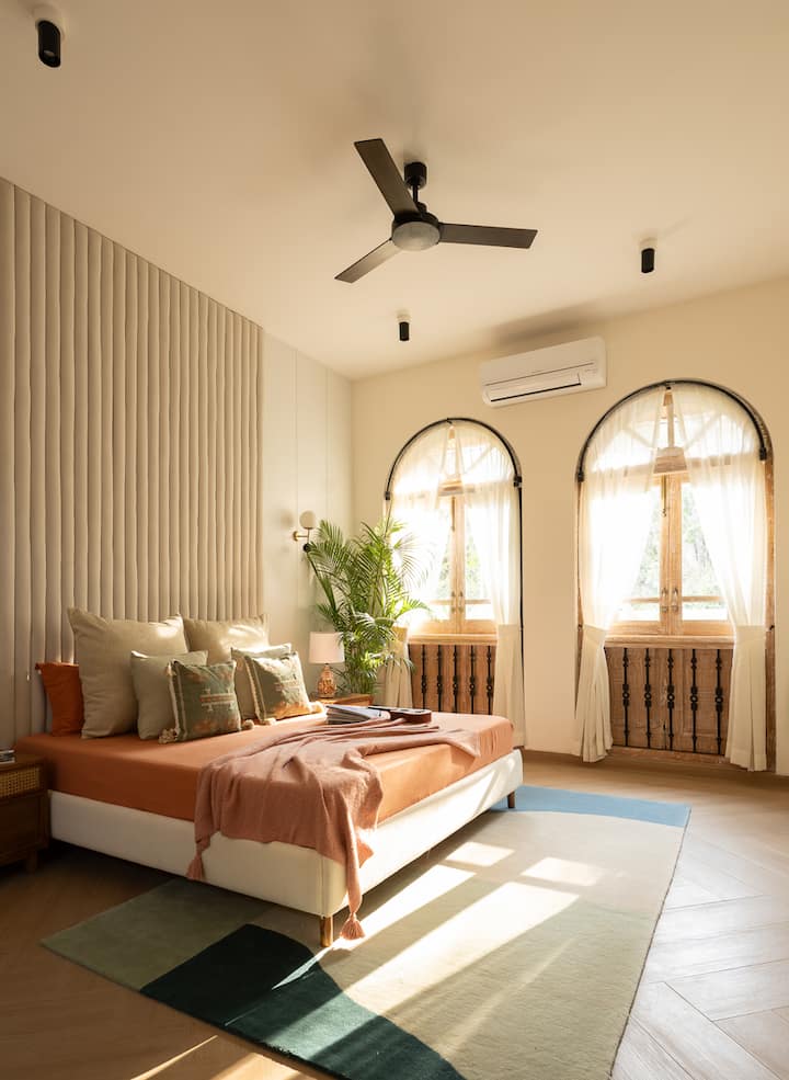 Bedroom 1 image 1