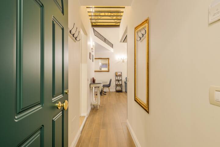 Pantheon Apartment – Piccola Roma Michelangelo gallery image 3