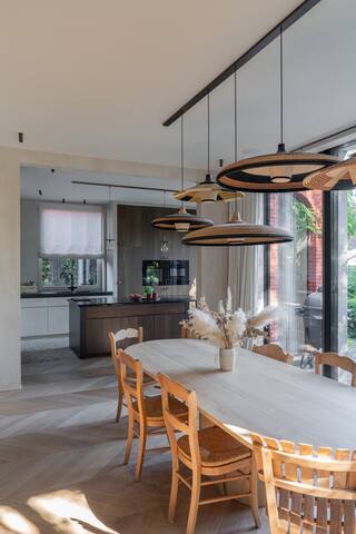 Family Villa with Quiet Garden gallery image 2