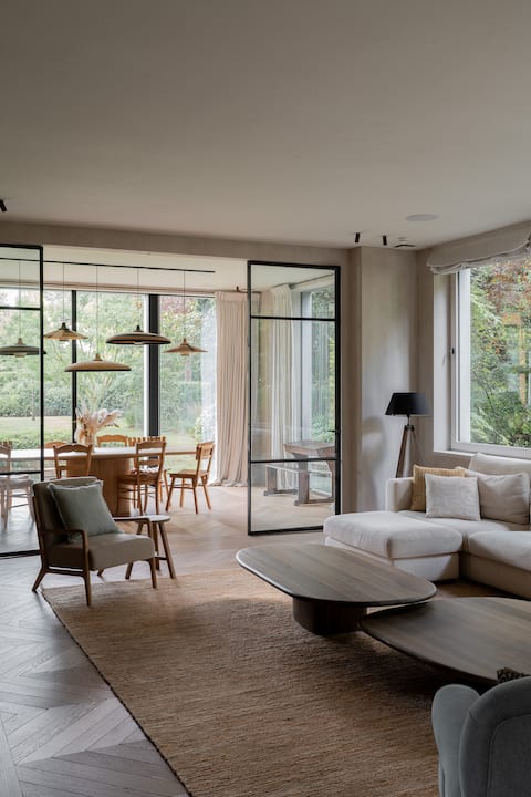 Popular Airbnb listing: Family Villa with Quiet Garden in Uccle Ukkel