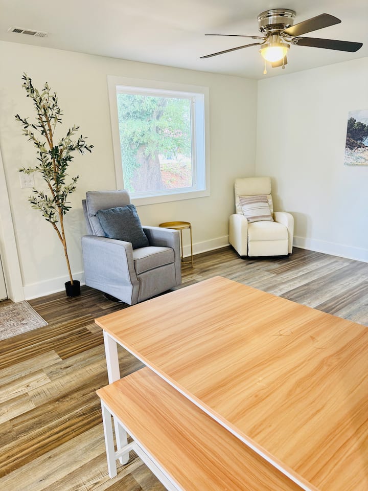 Cozy Modern 2br By Swamp Rabbit - Greenville, SC