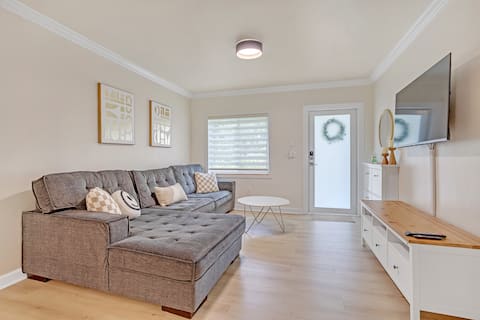Brand-New Listing! Cozy Miami Springs Retreat