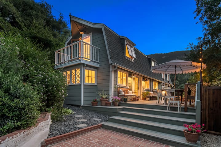 Canyon View House w/Sauna, Bocce & Yoga Room