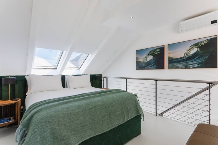 Table Mountain Vista | Penthouse | Parking & Pool gallery image 5