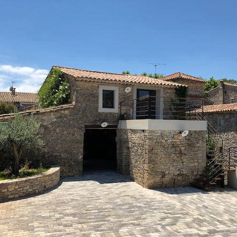 Moun Oustal: a Gîte to share