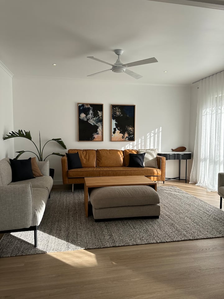 Spacious 5 Bedroom Retreat/pool - Mornington