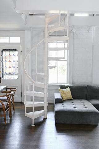 Historic Home in German Village | Private Patio gallery image 4