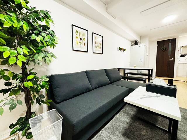 Apt in quiet area, 12 min to Shibuya Crossing gallery image 2