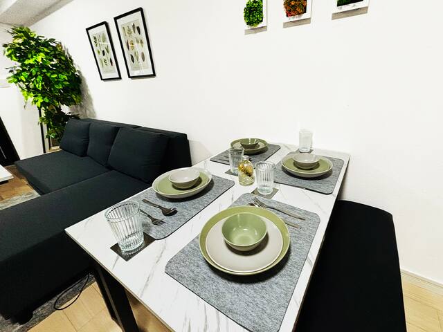 Apt in quiet area, 12 min to Shibuya Crossing gallery image 4