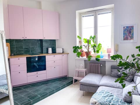 Top Airbnb: A cute and colourful little home in Vallila