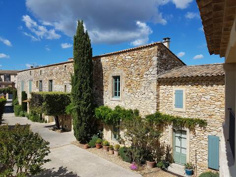 gite in part of Mas Provençal