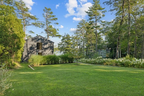 Luxury Oceanfront Freeport on Casco Bay