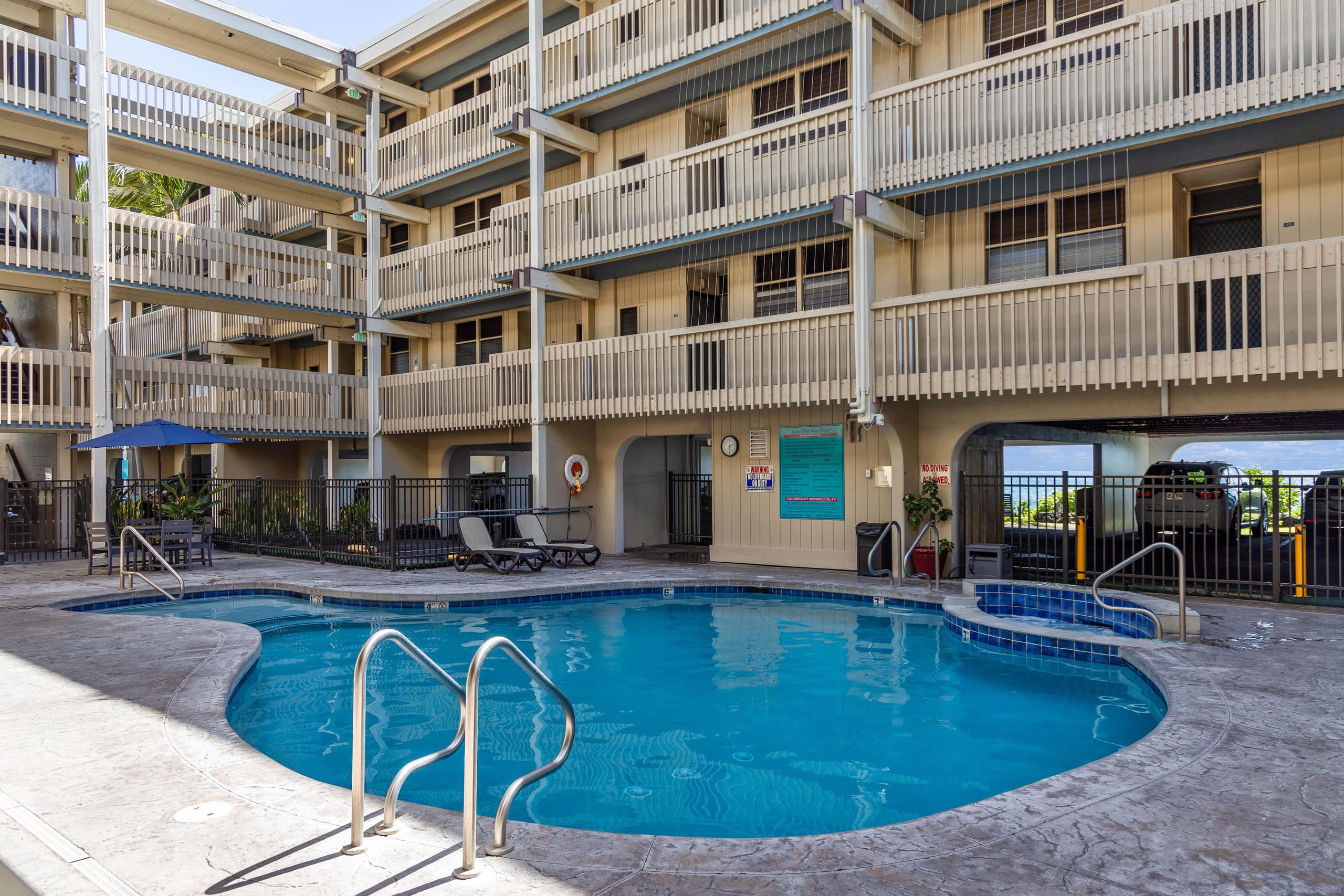 Condo in Kailua-Kona · ★4.82 · 1 bedroom · 2 beds · 1 private bath - Image 28