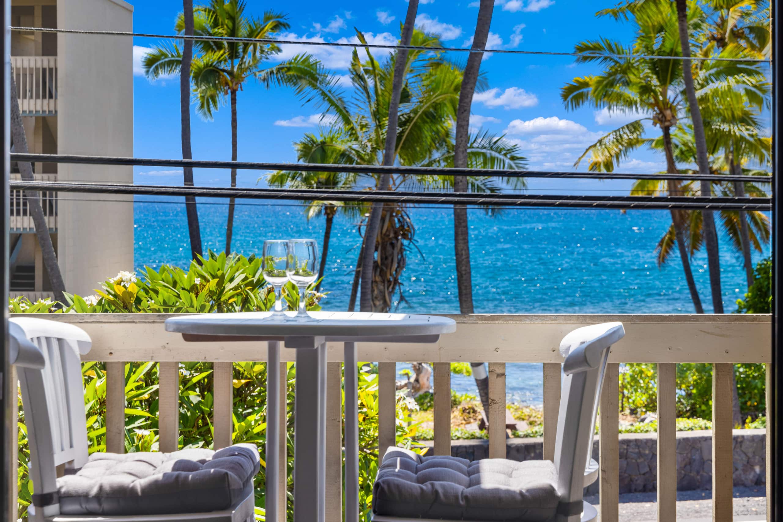 Condo in Kailua-Kona · ★4.82 · 1 bedroom · 2 beds · 1 private bath - Image 31
