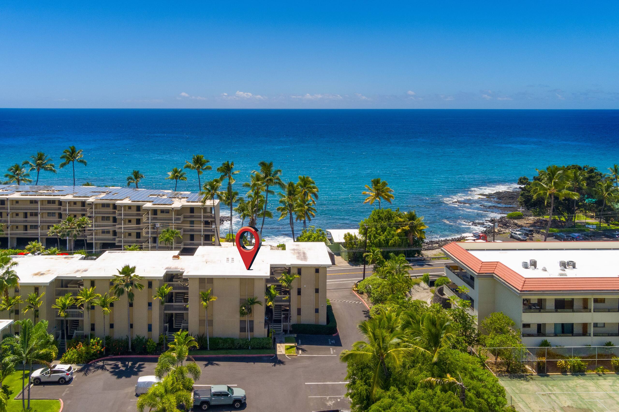 Condo in Kailua-Kona · ★4.82 · 1 bedroom · 2 beds · 1 private bath - Image 17