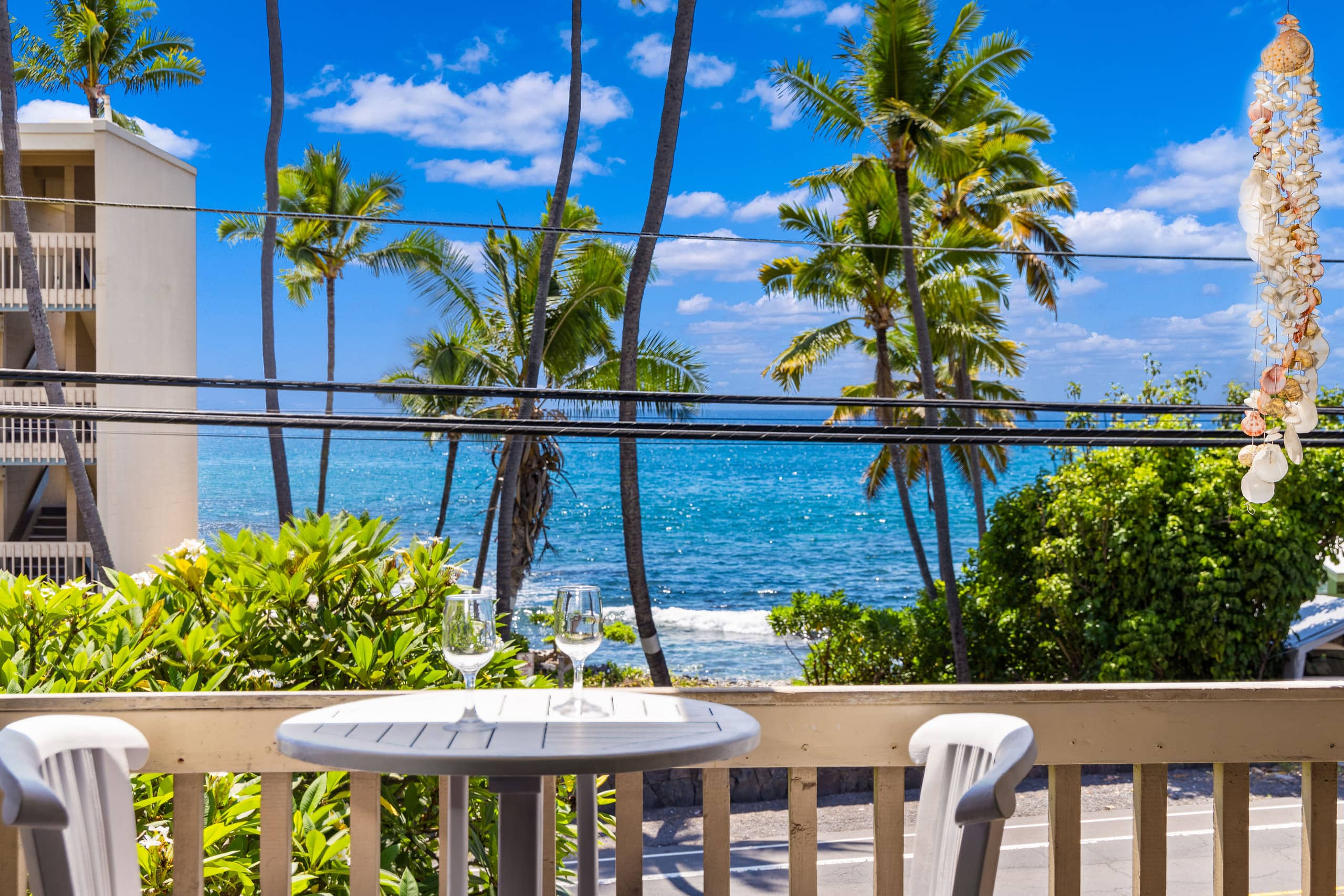 Condo in Kailua-Kona · ★4.82 · 1 bedroom · 2 beds · 1 private bath - Image 1