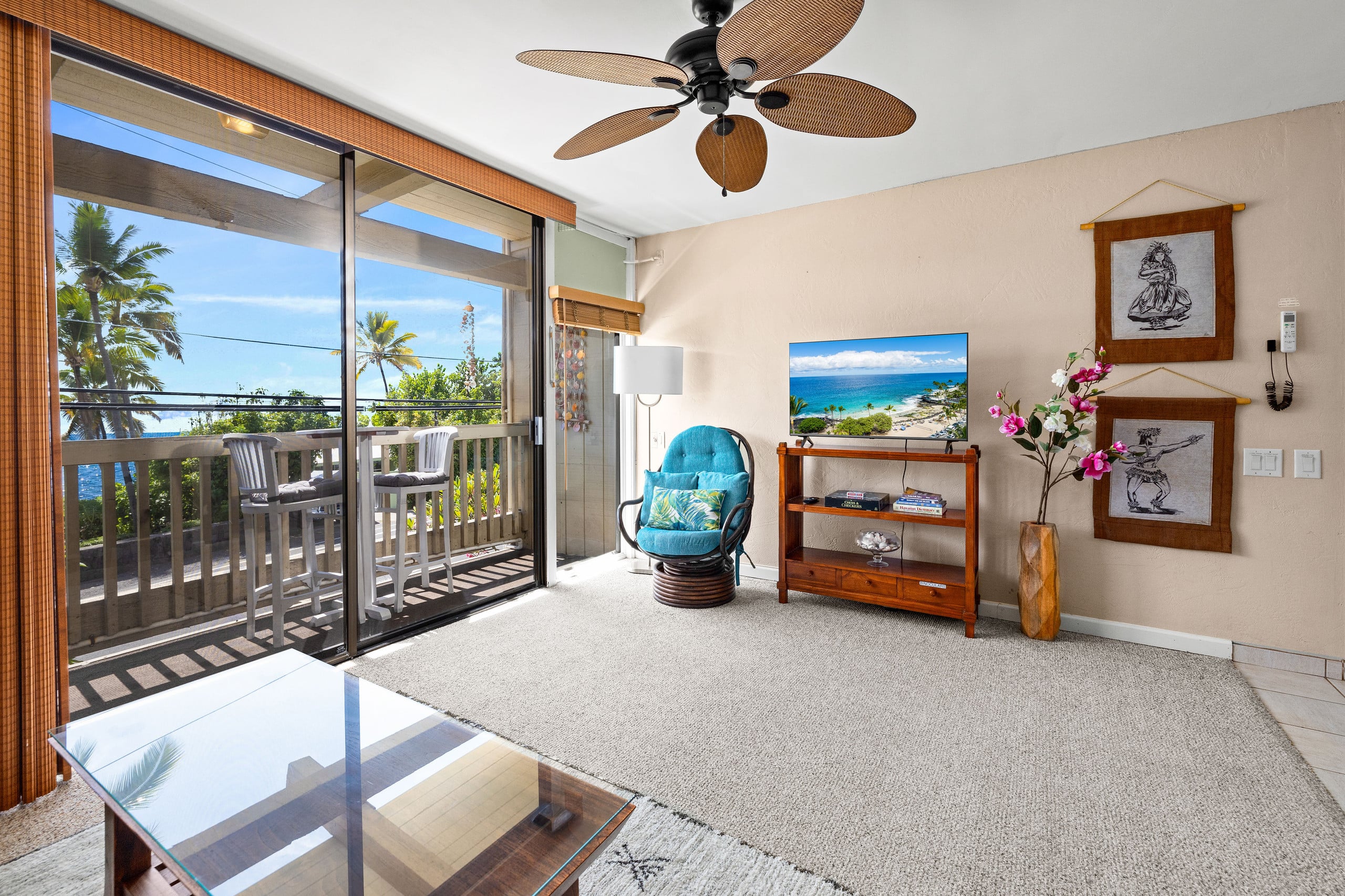 Condo in Kailua-Kona · ★4.82 · 1 bedroom · 2 beds · 1 private bath - Image 3