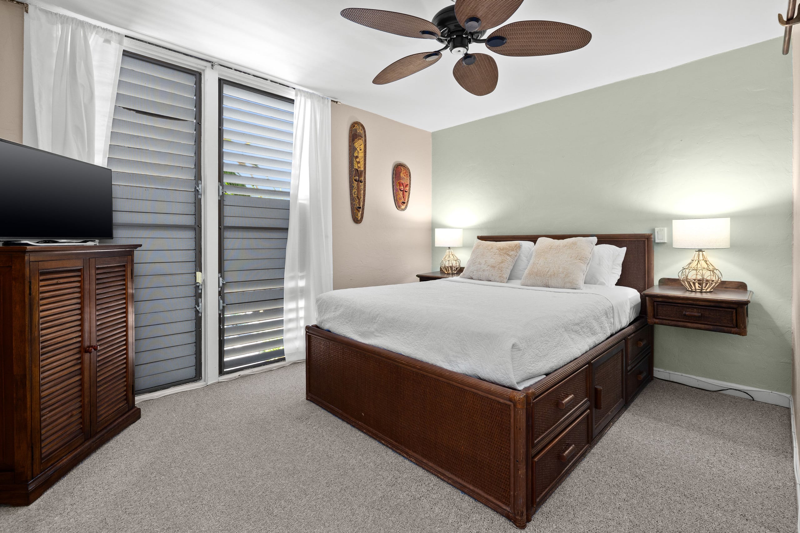 Condo in Kailua-Kona · ★4.82 · 1 bedroom · 2 beds · 1 private bath - Image 12