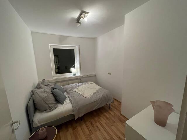Quiet Family Apartment -10min. Oktoberfest-Parking gallery image 5