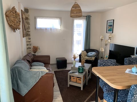 Cocooning house on the banks of the Rance.