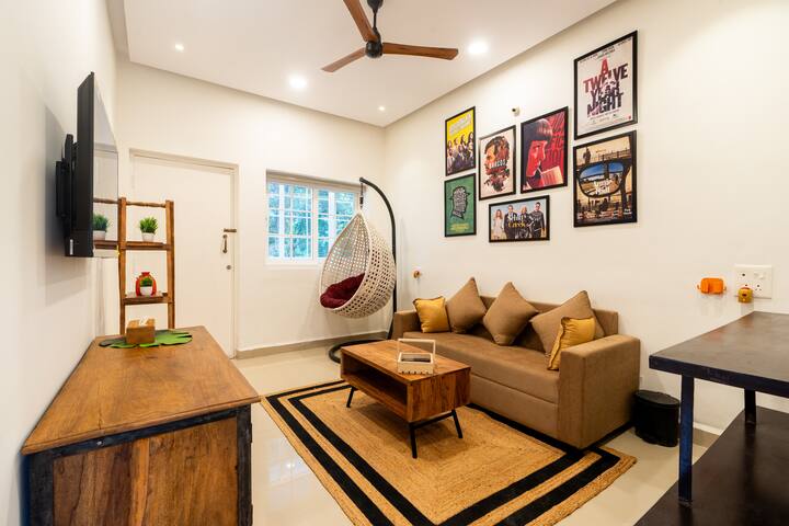 Living room 2 image 2