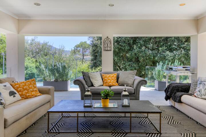 Country style home in Constantia gallery image 3