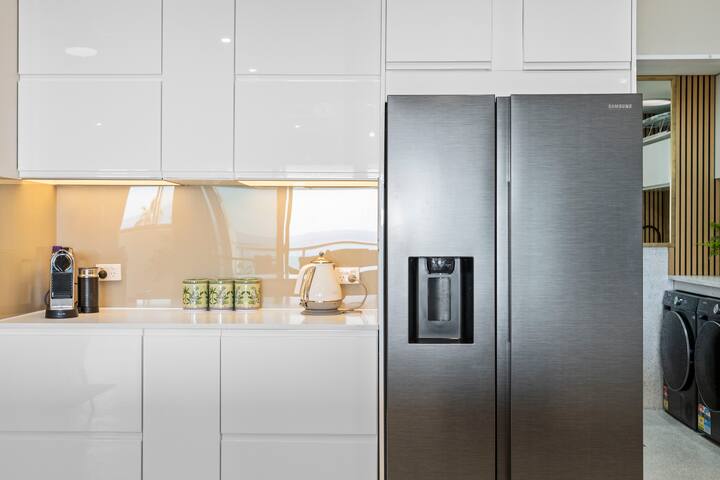 Three Bedroom Premium Ocean View Apartment gallery image 5