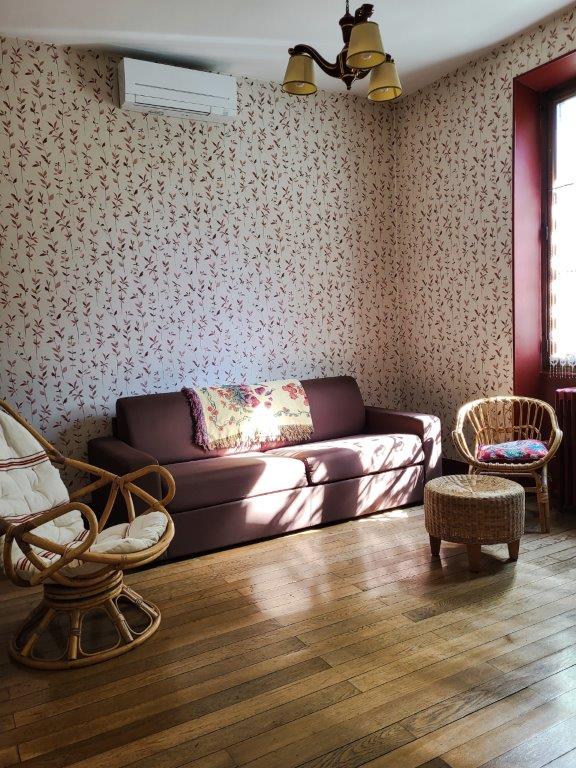 Top Airbnb: House with garden and 2 parking spaces à Chambéry